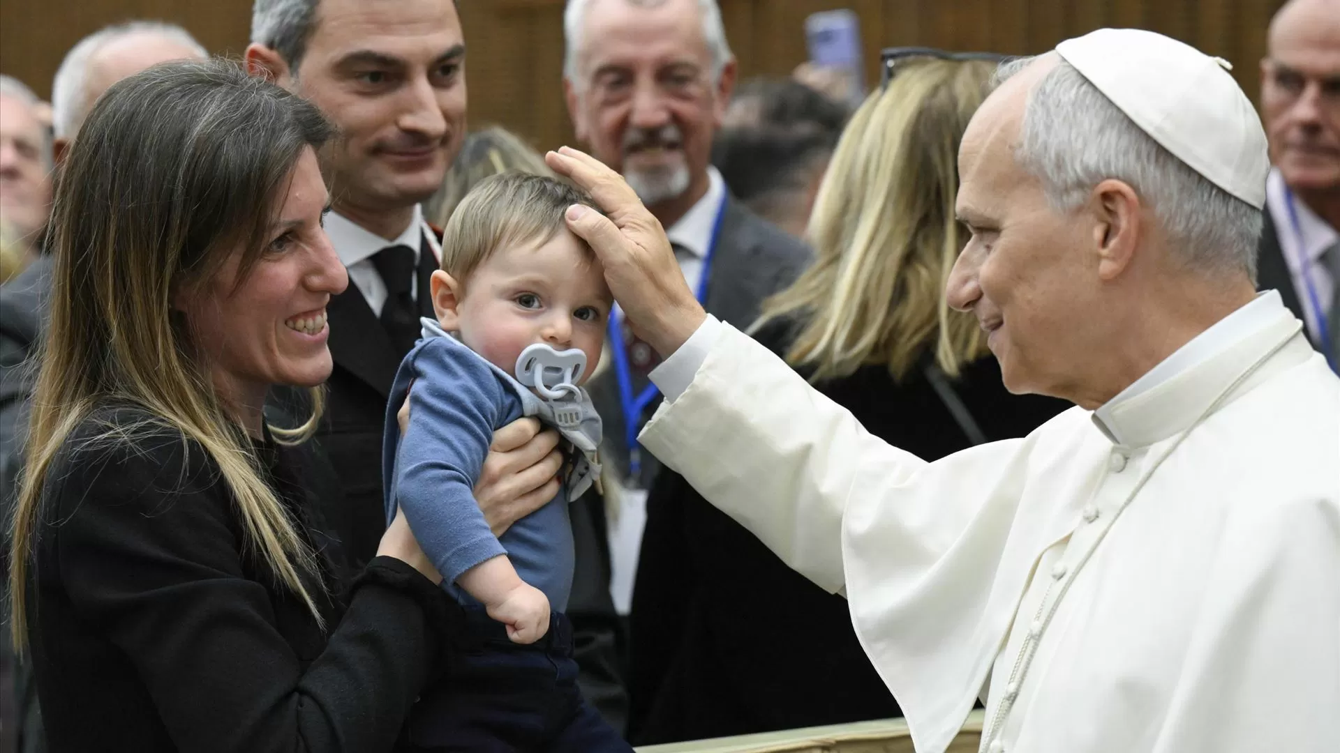Papa aos diplomatas: "Quem se cansa de dialogar, já não espera a paz"