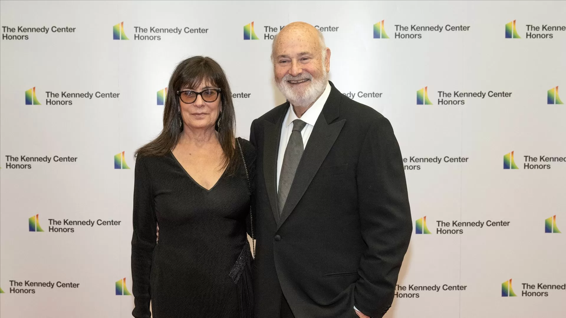 Realizador Rob Reiner e a mulher encontrados mortos em casa. Polícia suspeita de homicídio
