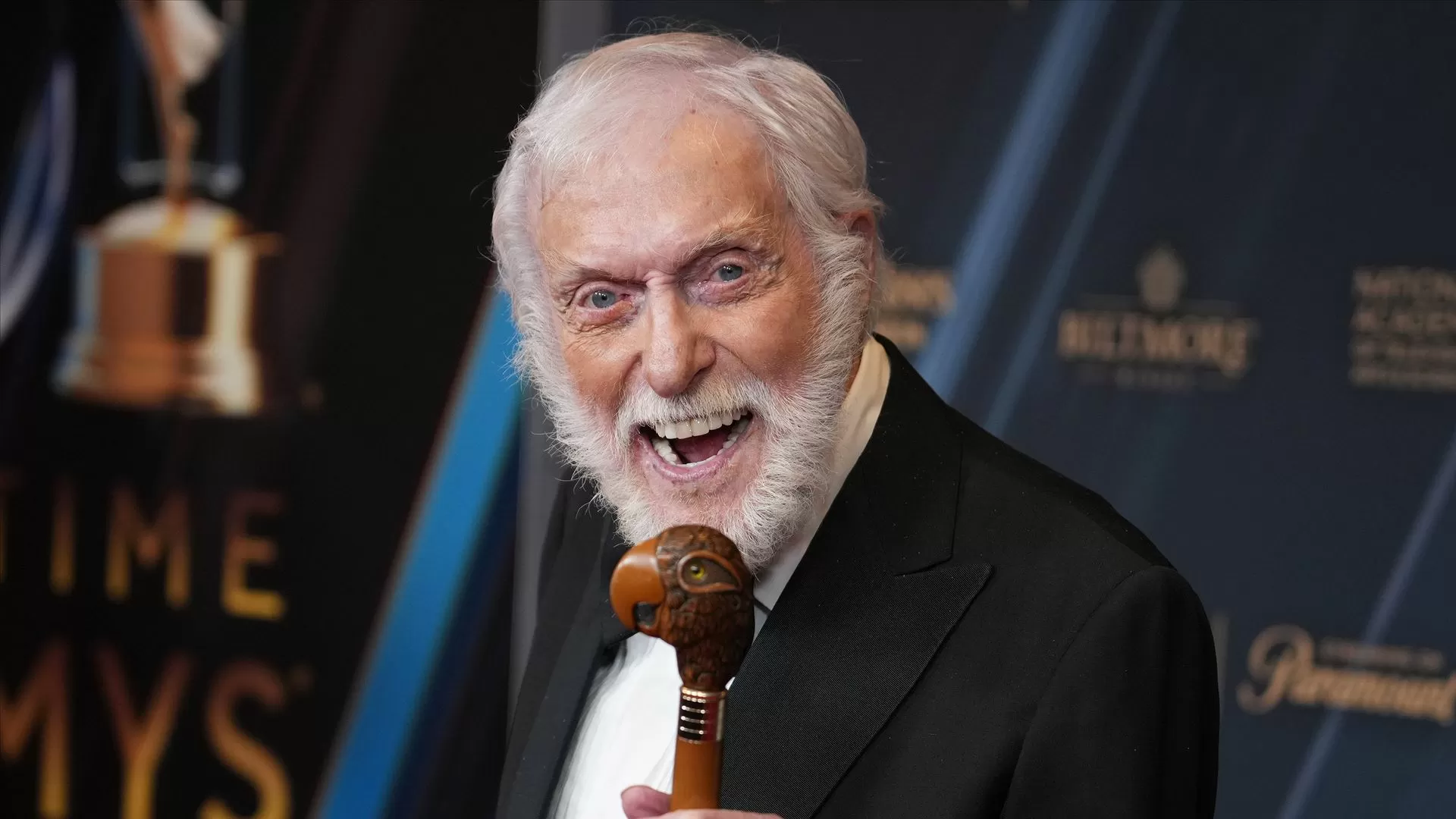 Dick Van Dyke celebra 100 anos a dançar pelo palco e pelo ecrã