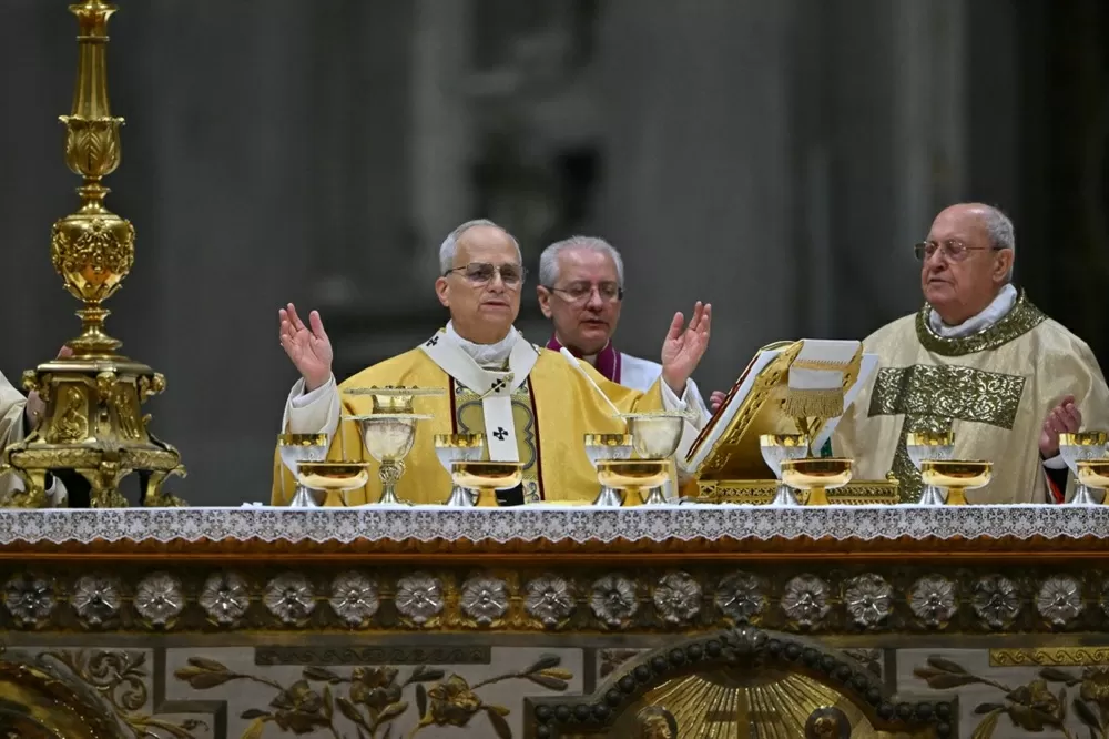 Papa Leão XIV preside primeira Missa do Galo e diz que ‘negar ajuda a pobres é rejeitar a Deus’
