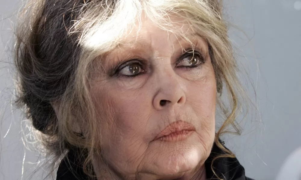 Líderes políticos e artistas prestam homenagens a Brigitte Bardot