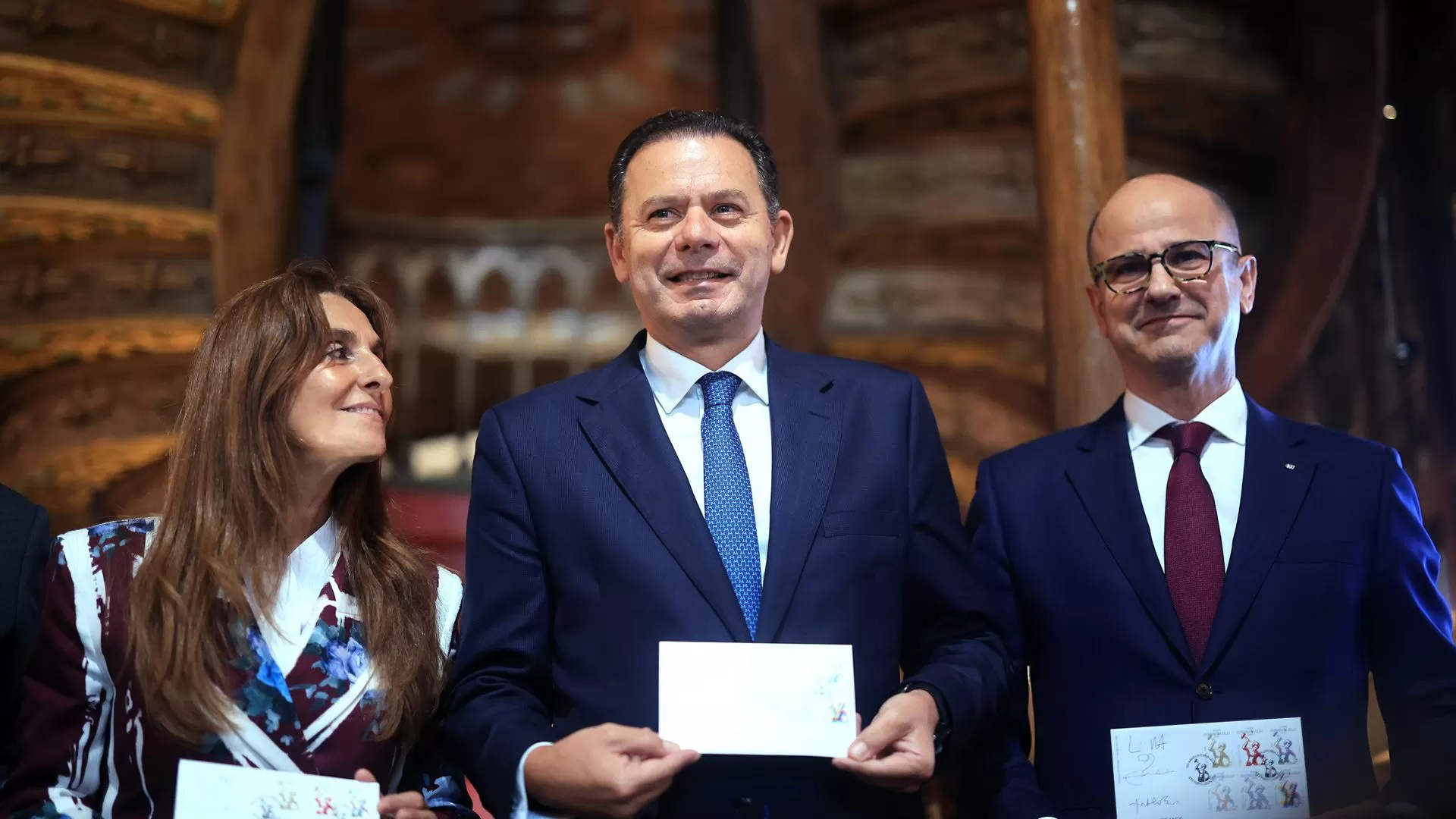 Primeiro-ministro anuncia classificação da Livraria Lello como monumento nacional