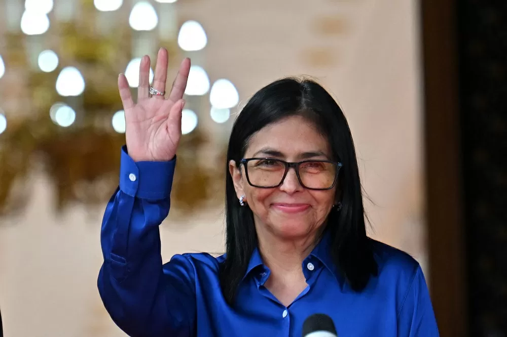Venezuela ‘se abre a um novo momento político’, diz Delcy Rodríguez