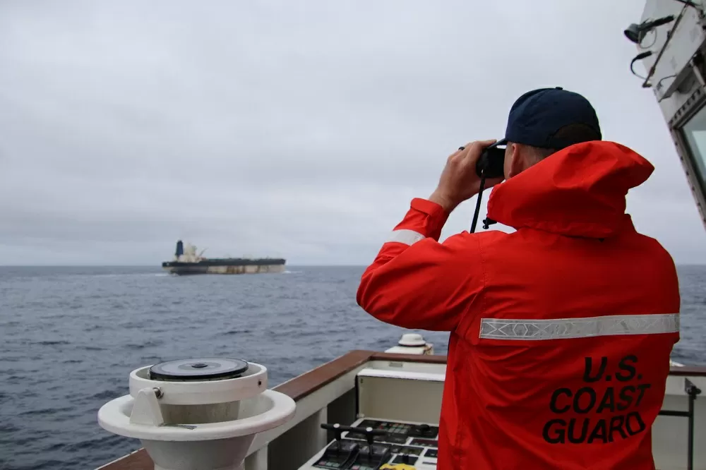 EUA apreendem outro petroleiro ligado à Venezuela no mar do Caribe