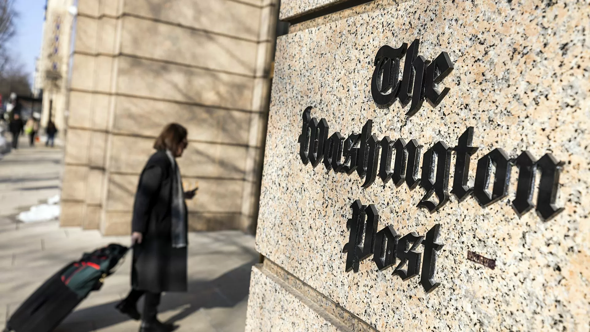 “A democracia morre nas trevas”. Washington Post, de Jeff Bezos, despede um terço dos funcionários