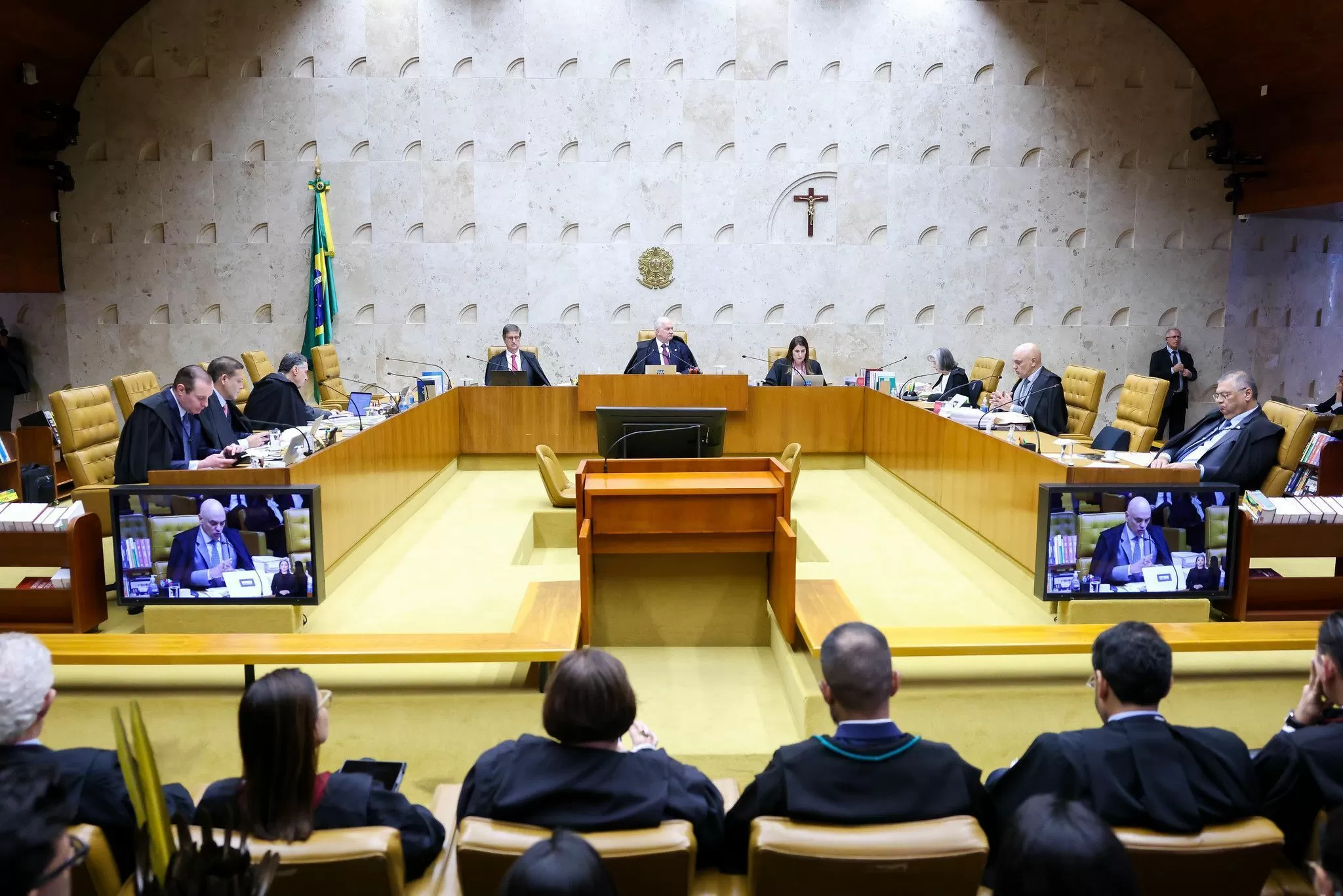 STF não se enxerga como isento, mas como time se protegendo, diz Marsiglia