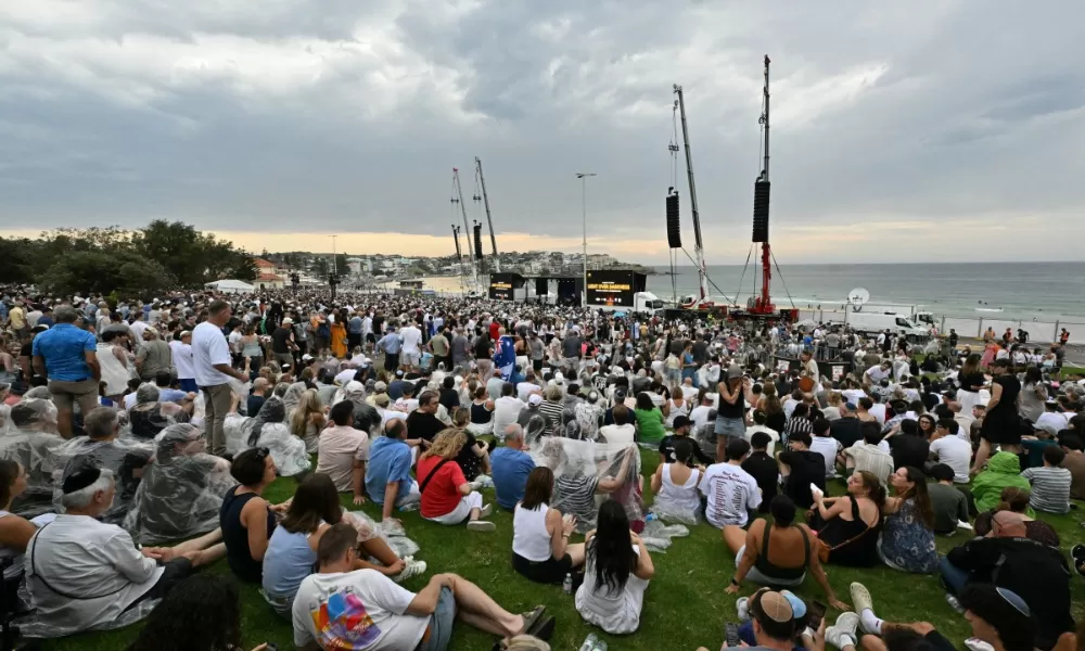 Suspeito de tiroteio em festival judaico na Austrália comparece pela primeira vez ao tribunal