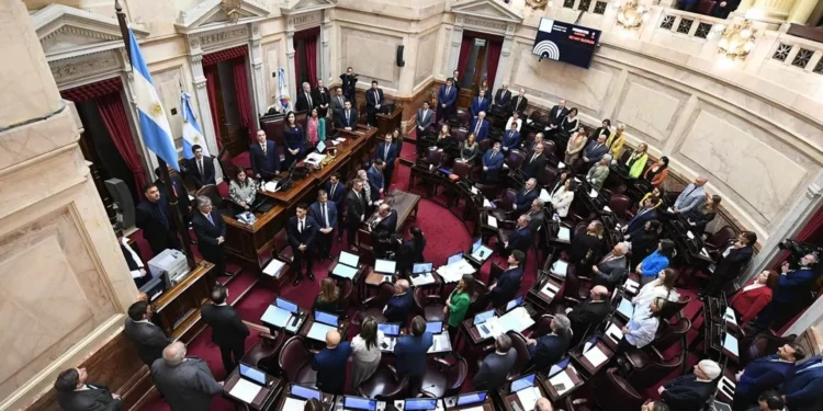 Argentina. Senadores aprovam aumento de 170% para si próprios