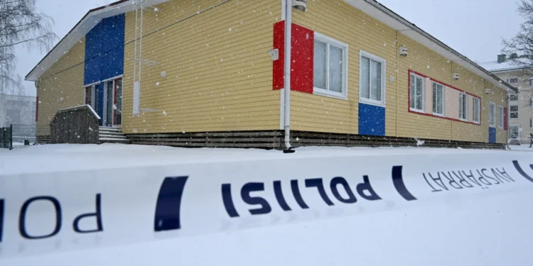 Tiroteio na Finlândia. Professor convenceu suspeito a deixar sala de aula