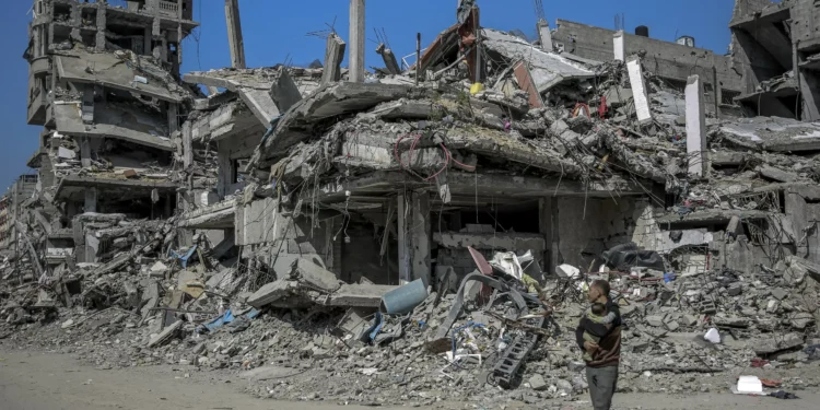 ONU alerta que ajuda a Gaza está "completamente paralisada"