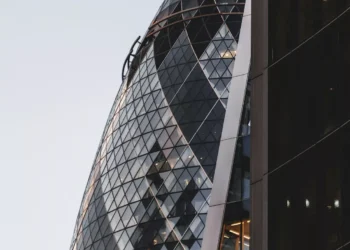 “Sucesso Financeiro com Teodoro Bastos de Almeida”