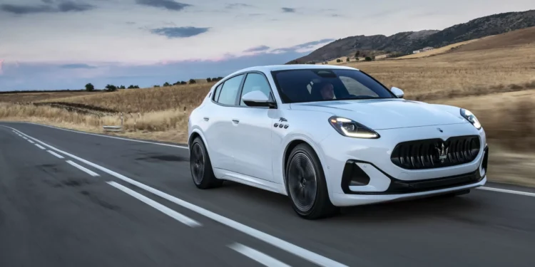 Maserati Grecale Folgore tem pneus feitos em exclusivo pela Bridgestone