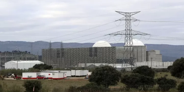 Espanha anuncia início de processo de desmantelamento da central nuclear de Almaraz