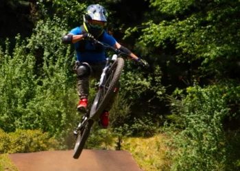 “Os benefícios dos esportes para a saúde física e mental”
