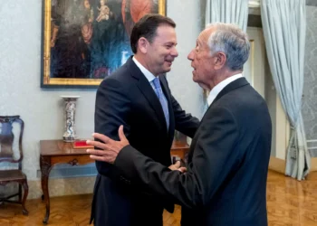 "Muito alinhados". Montenegro assegura cooperação "exemplar" com Marcelo