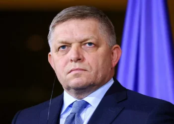 Eslováquia. Primeiro-ministro regressa ao trabalho após tentativa de assassinato