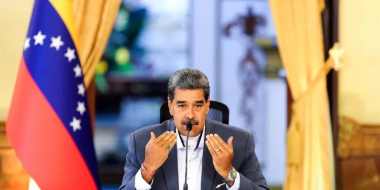 Militares venezuelanos declaram ‘lealdade absoluta’ a Nicolás Maduro