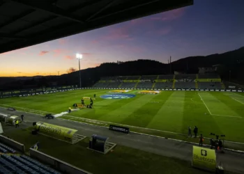 EM DIRETO: Arouca e Vitória SC encerram a 1.ª jornada do campeonato