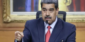 EUA tentam negociar anistia para que Maduro deixe poder, diz jornal