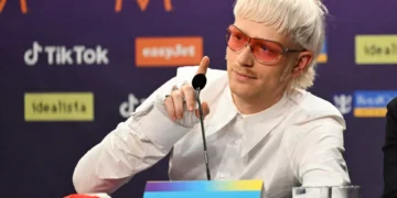 MP sueco encerra investigação contra Joost Klein, expulso da Eurovisão