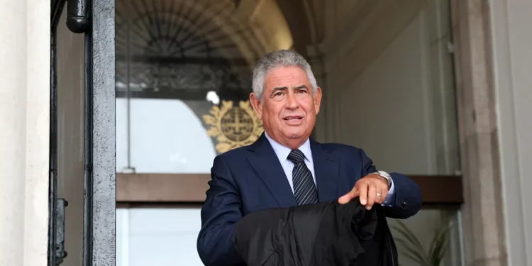 Vieira aprova Sérgio Conceição e fala de Lage: “Não foi a primeira opção”