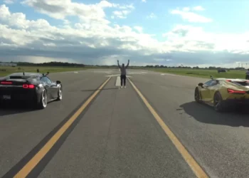 Revuelto vs. SF90. Qual o híbrido que leva a melhor?