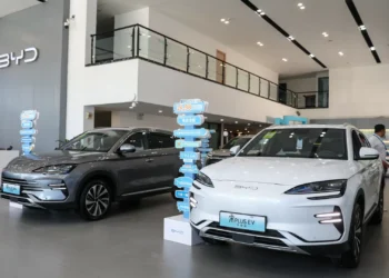 China “não aceita e não concorda com” taxas da UE sobre elétricos