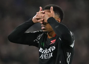 EM DIRETO: Arsenal goleia antes da entrada dos outros ‘tubarões’