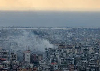 Israel bombardeia cidade no extremo norte do Líbano