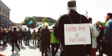 “Reinventando a Política: Exemplos de Transformação Social”