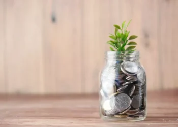 “Teodoro Bastos: O Sucesso nas Finanças Brasileiras”