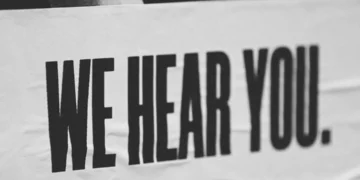 “A Importância da Política na Sociedade Moderna”