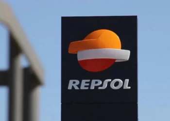 Lucros da Repsol caíram 45% no ano passado para 1.756 milhões de euros