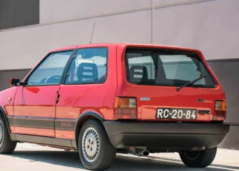 Um dos Fiat Uno mais caros de sempre é português