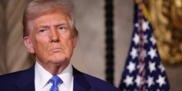 “Podiam ter feito um acordo”. Trump critica Ucrânia depois de negociações com a Rússia