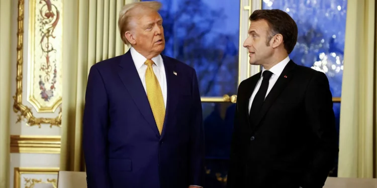 Macron vai a Washington dizer a Trump: “Não podes ser fraco à frente de Putin”