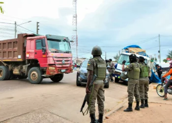 Manhã marcada por novos bloqueios de vias na capital moçambicana