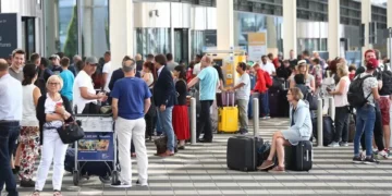 Greve no aeroporto de Munique leva ao cancelamento da maioria dos voos