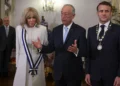 Marcelo condecora Macron com Ordem da Liberdade e saem de Belém de mãos dadas