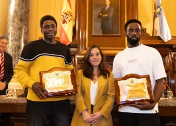 Corunha “adota” migrantes que intervieram em ataque homofóbico