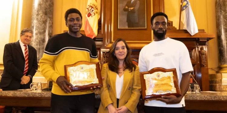 Corunha “adota” migrantes que intervieram em ataque homofóbico