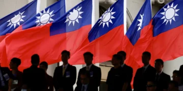 Navio ligado à China detido em Taiwan após corte de cabo submarino