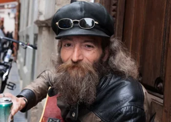 “Descubra a Costa del Sol: paraíso de luxo e praia”