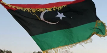 UE prolonga por 2 anos missão naval de apoio ao embargo de armas à Líbia