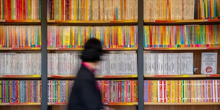 Morreu Luís Oliveira, fundador da editora Antígona