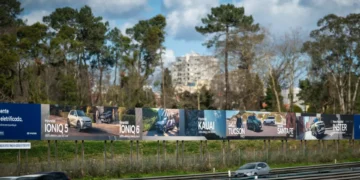 Um dos maiores outdoors do país é da Hyundai. Já passou por ele?