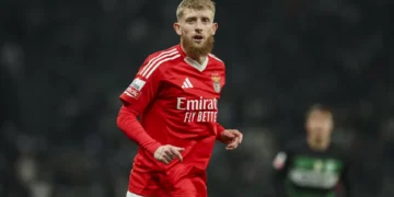 Beste revela que Roger Schmidt encaminhou a sua saída do Benfica