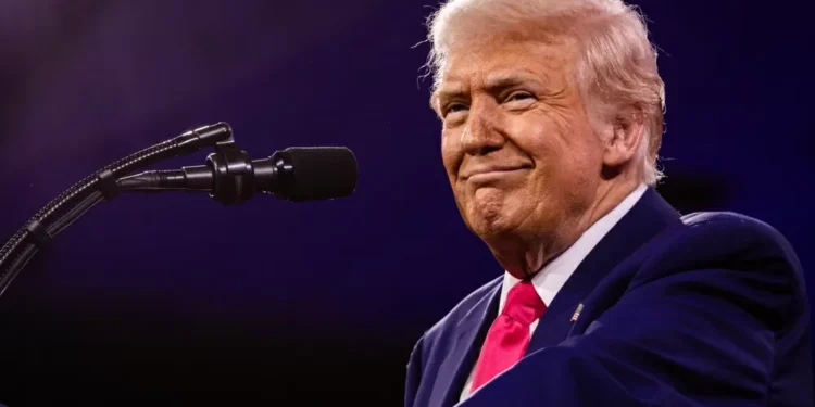 Trump revoga permissão temporária de permanência nos EUA de mais de 500 mil imigrantes