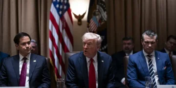 Jornalista recebe por engano plano de guerra secreto dos EUA contra rebeldes houthis