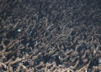 Romero mira final após queda na Libertadores: “Temos que ser campeões”